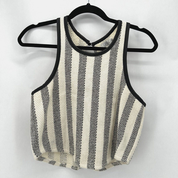 TOBI Tank Top Cropped Knit Black Ivory Striped Size M Keyhole Back Preppy Glam‎ - Picture 1 of 8